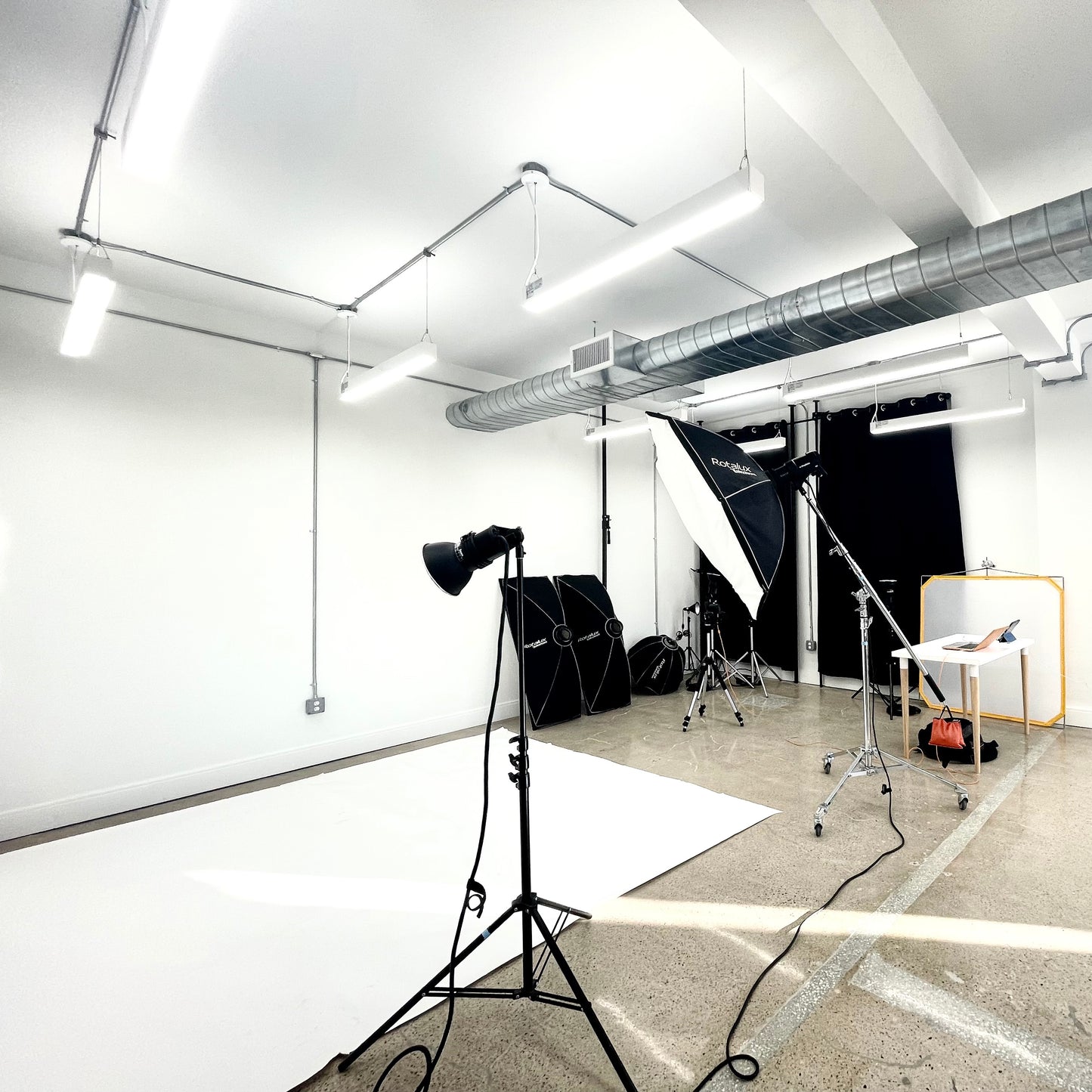 On figure Photoshoot